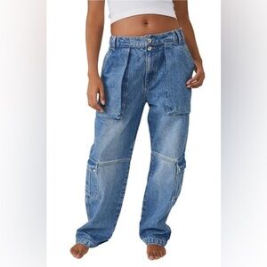 We The Free Women's Light Blue Boyfriend Cargo Jeans